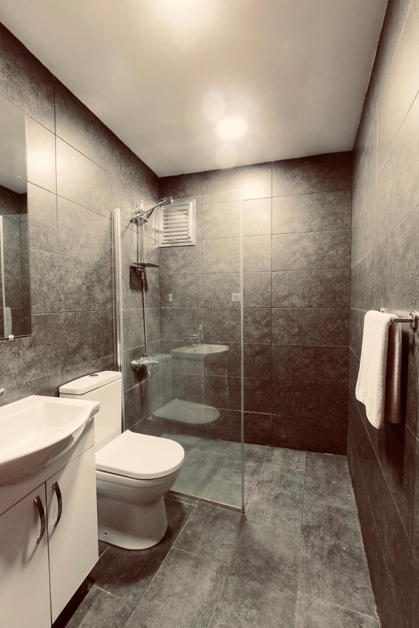 Cheers Midtown Hostel 2