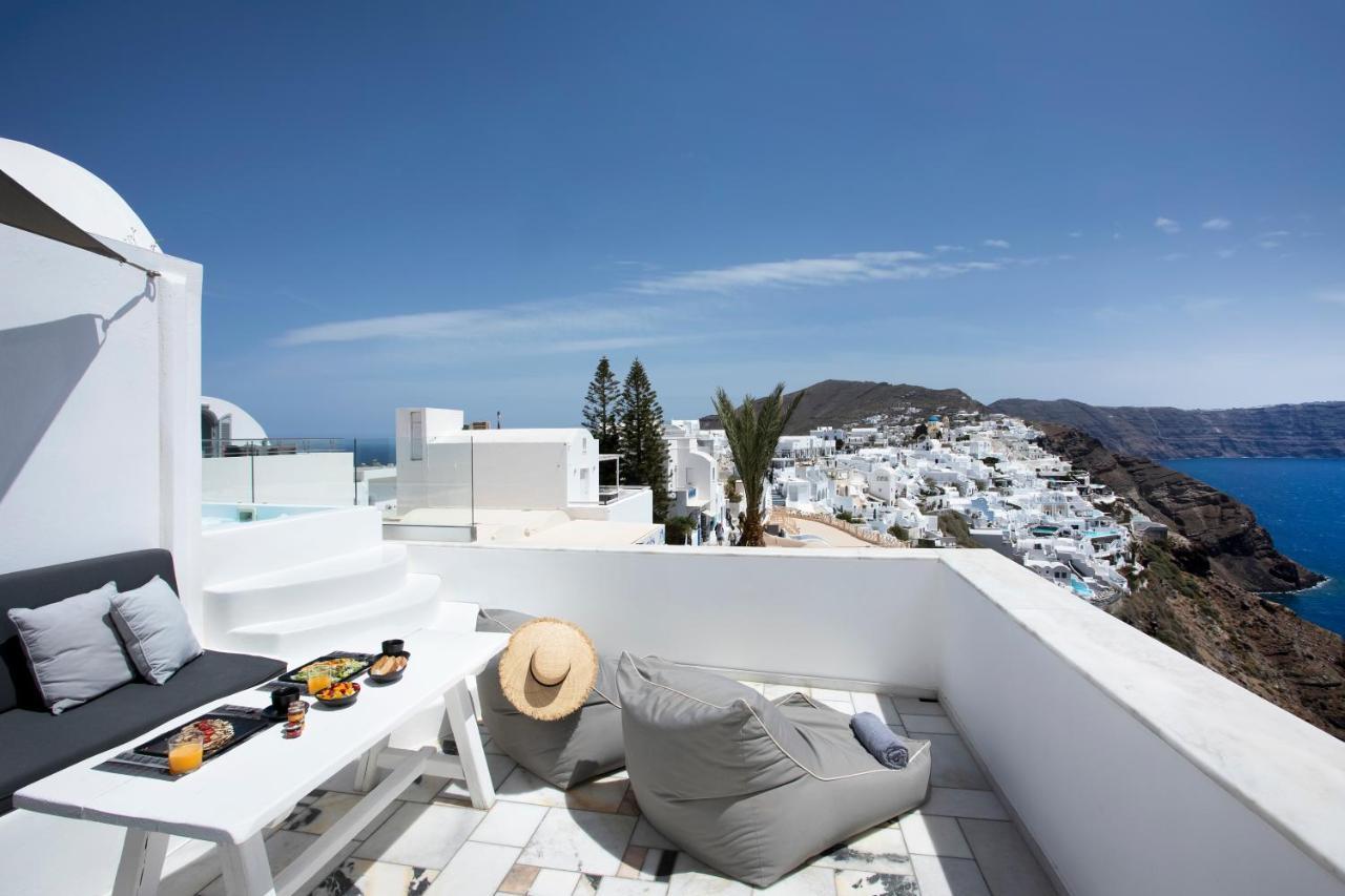 Oia Captain's Villa