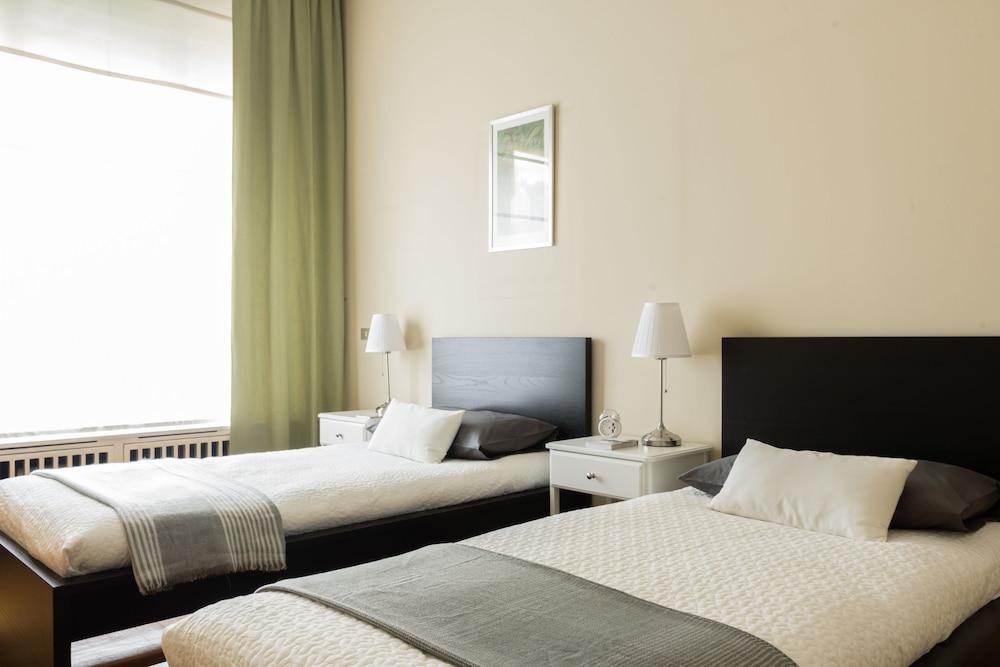 Home at Hotel Monte Rosa 1