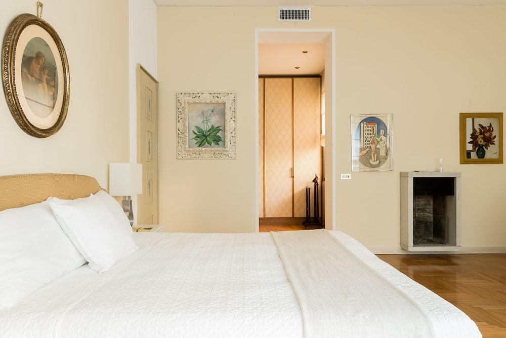 Home at Hotel Monte Rosa 2