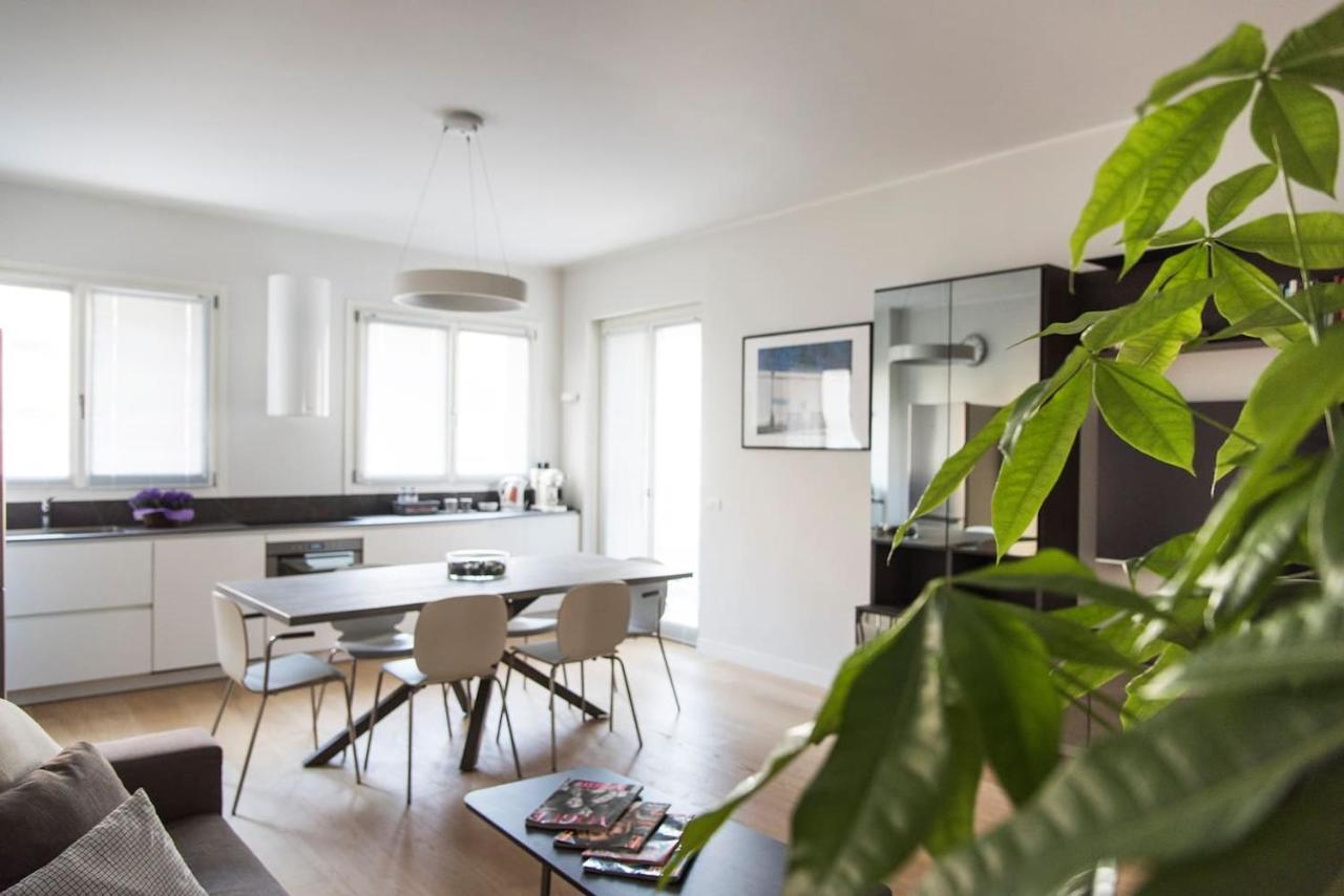 Brand New Apt , City Life District 2