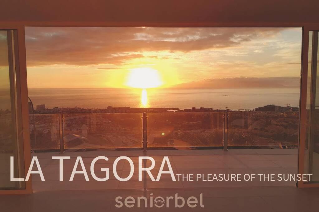 Luxury Villa - 4 Bedrooms, 5 Bathrooms