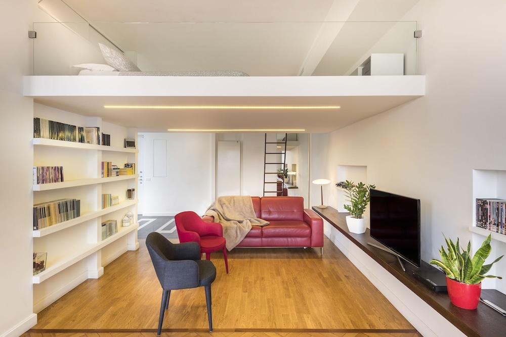 City Life – Rentclass Poliuto