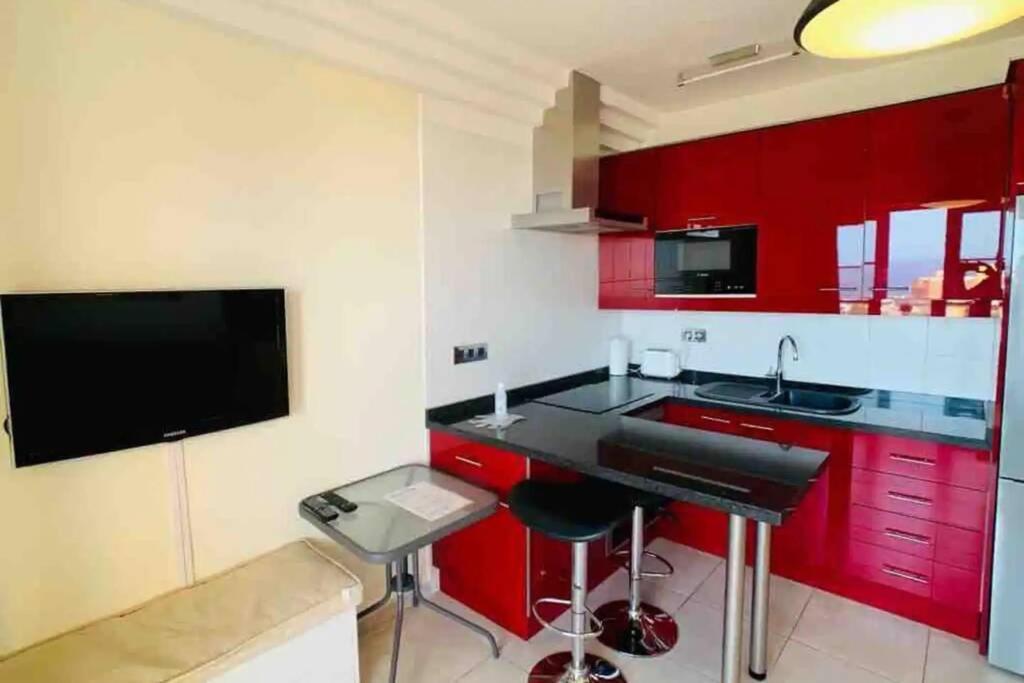 Nice Sea Views at Torviscas Beach 1 Bedr. Orlando 2