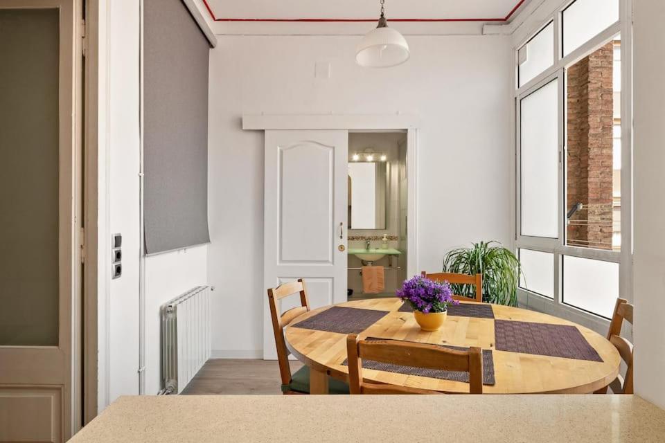 Stay U-Nique Apartments Hospital Clinic 2