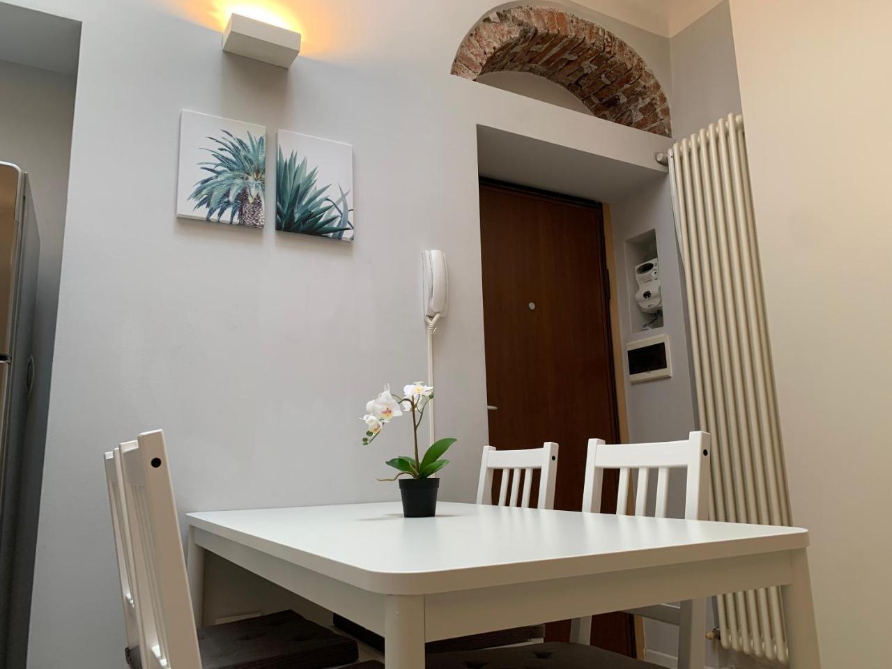 Bilocale di Ringhiera in Corso Como/Garibaldi