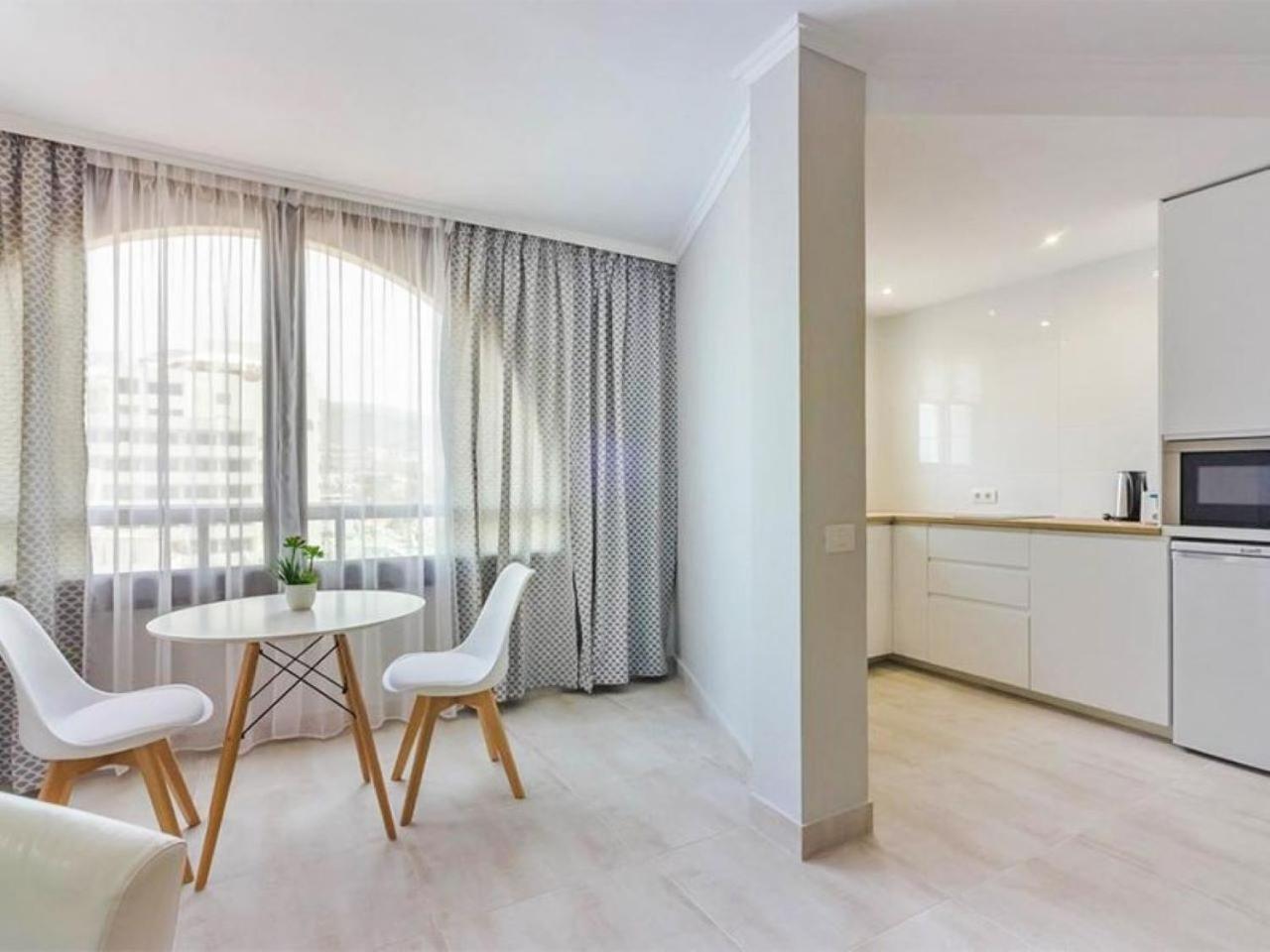 Cozy Central Studio Parque Santiago II