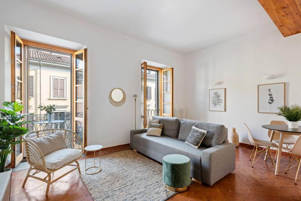 Feelings of Peace And Comfort Near Duomo