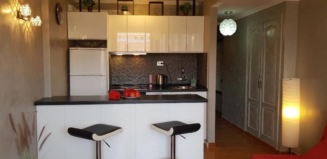 5 Min Walk To Gold Mile And 7min To Best las Americas Beach Wifi 2