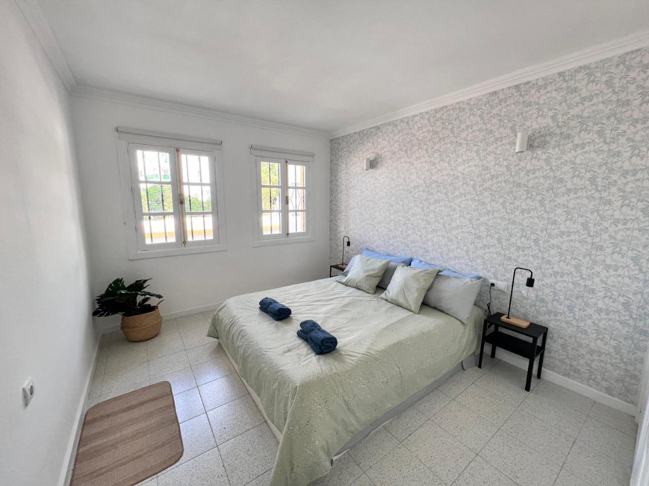 Bright And Quiet Windsor Park Apartment