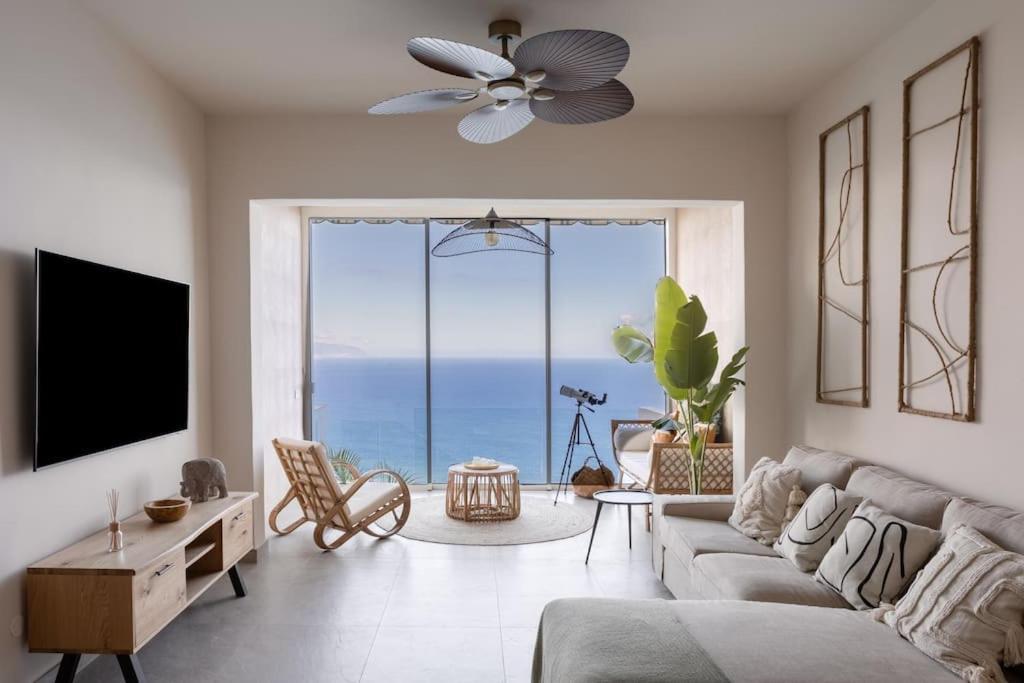 Toucan's Nest: Landing in Paradise