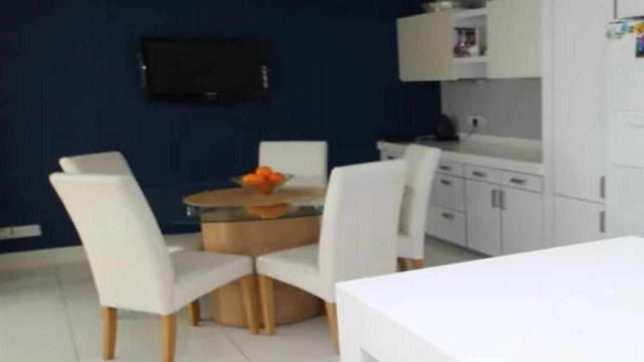 Villa Perissis Santorini 2