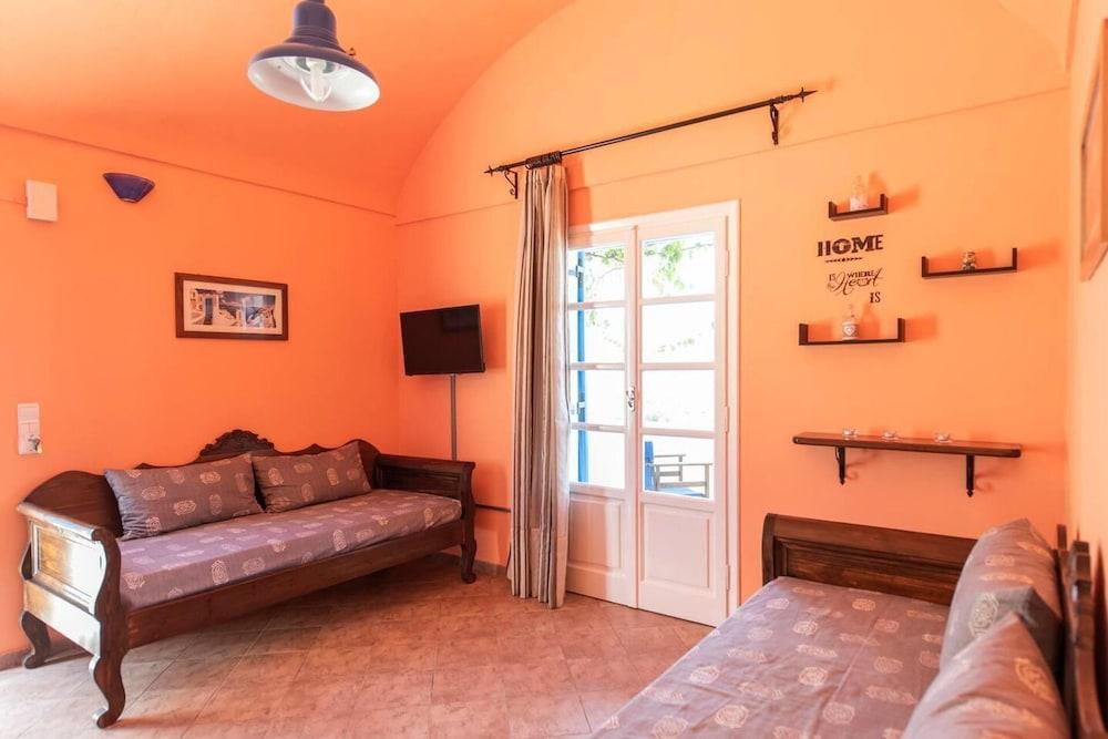 Santorious Nice View Apartment