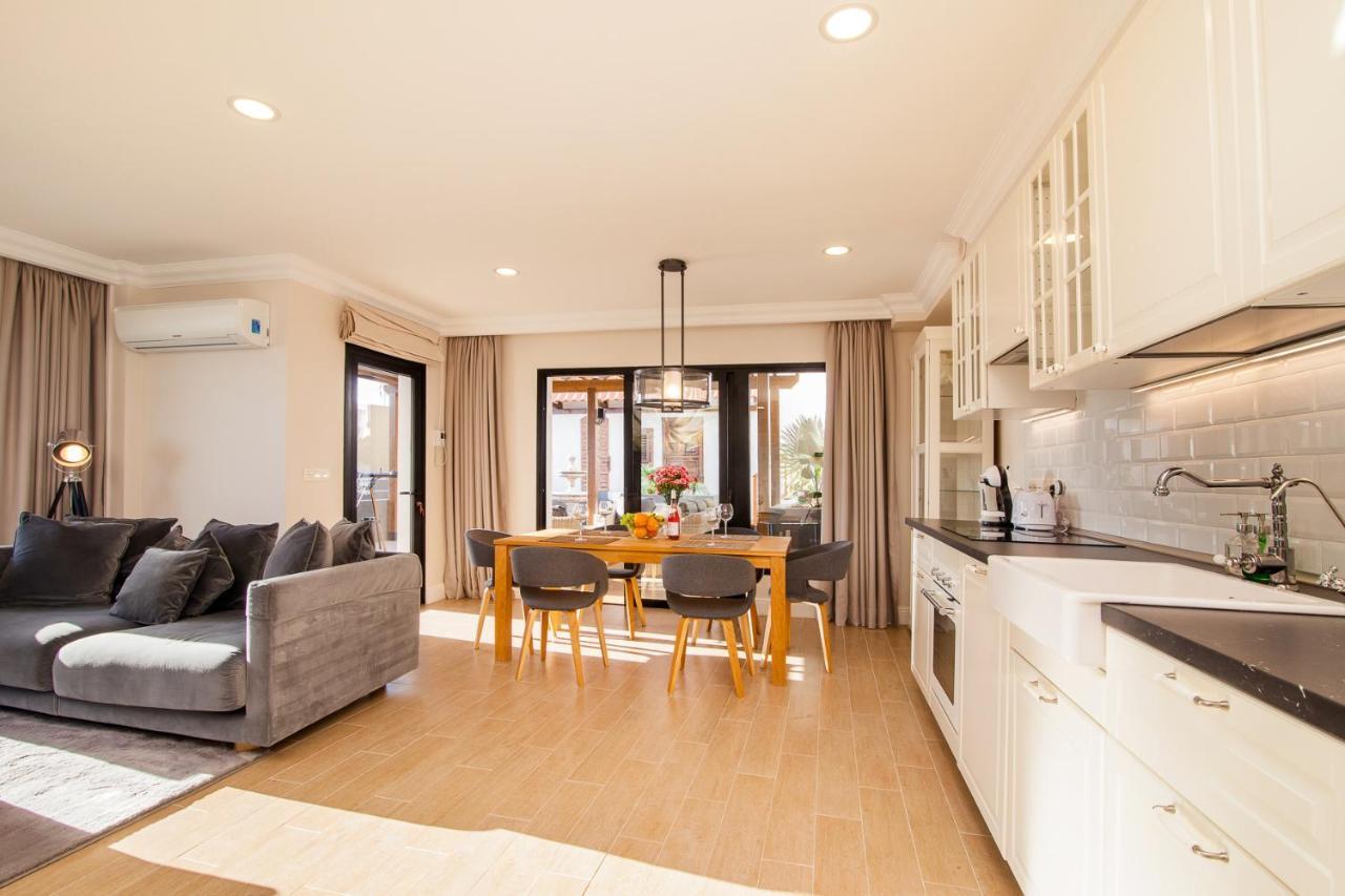 Luxury Private Villa with Heated Pool And Amazing Ocean View