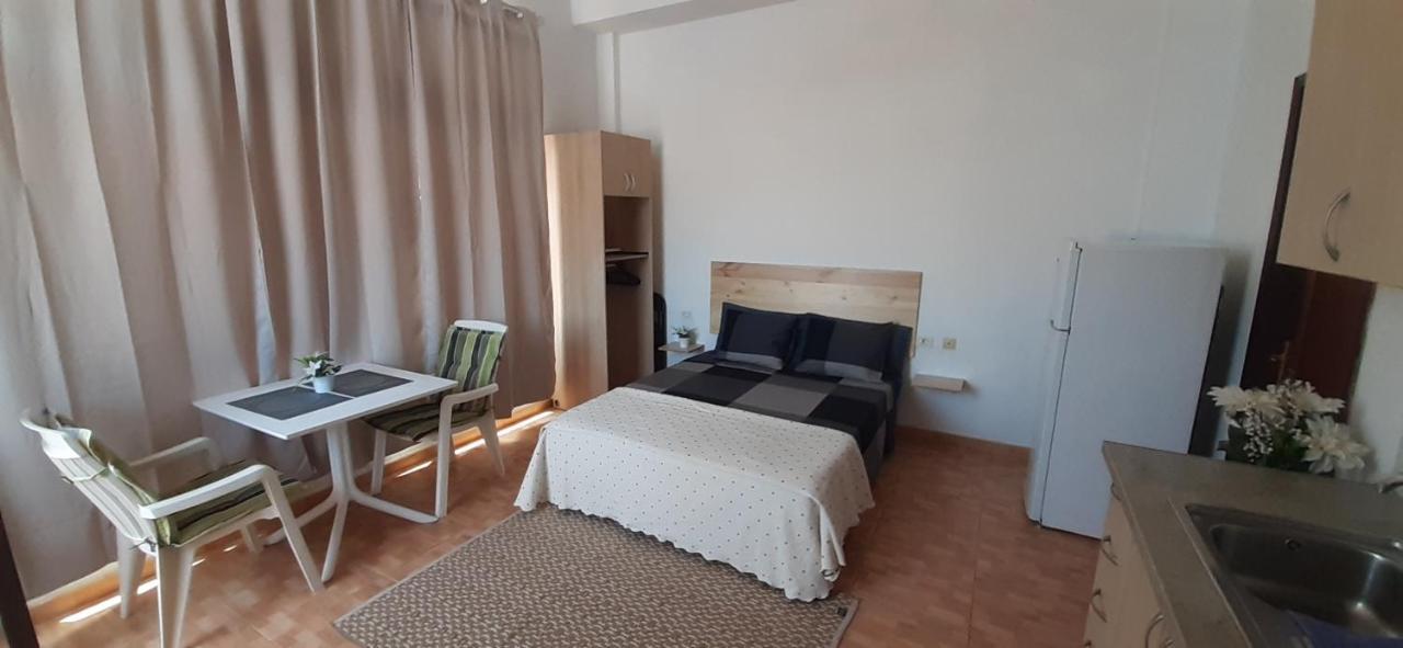 Las Brisas Holiday 2