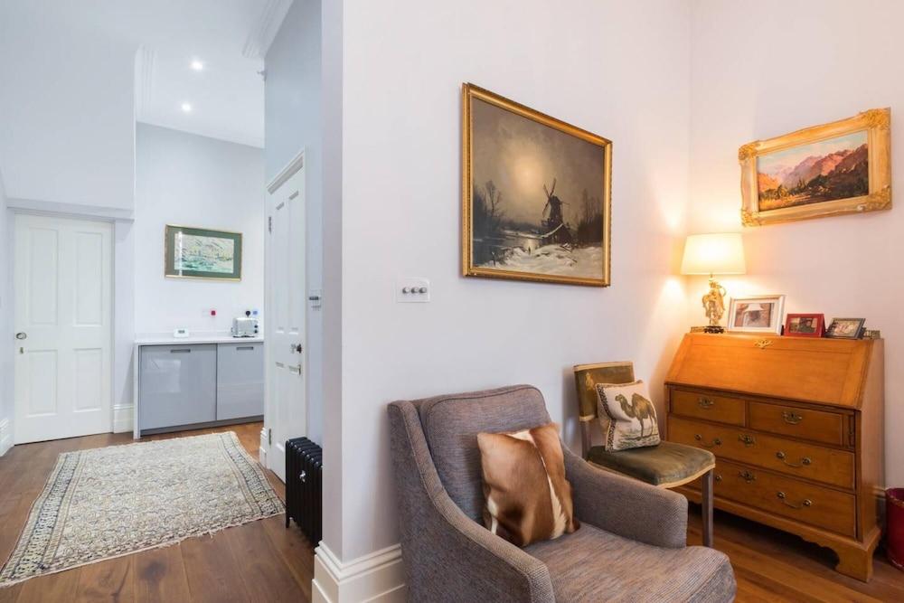 Fantastic Traditional 1bed Apartment Pimlico 1