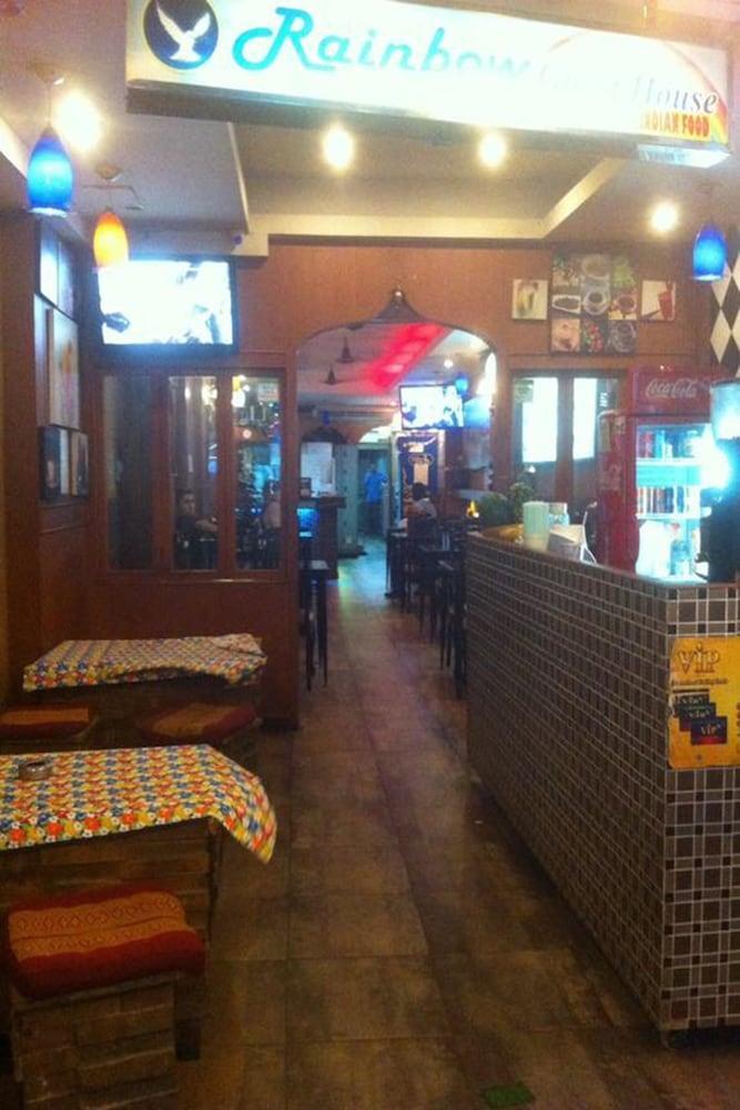 Khaosan Rainbow Hostel