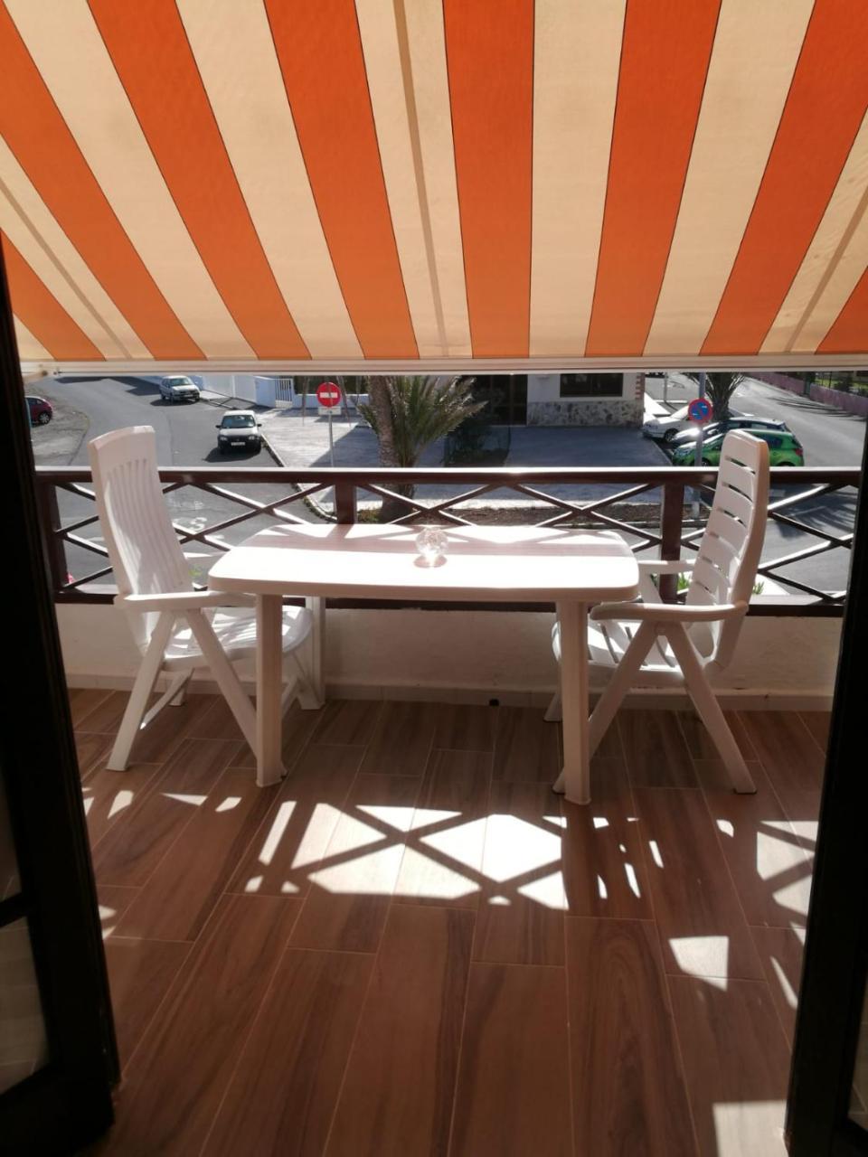 Coastside Apartment, Amarilla Bay