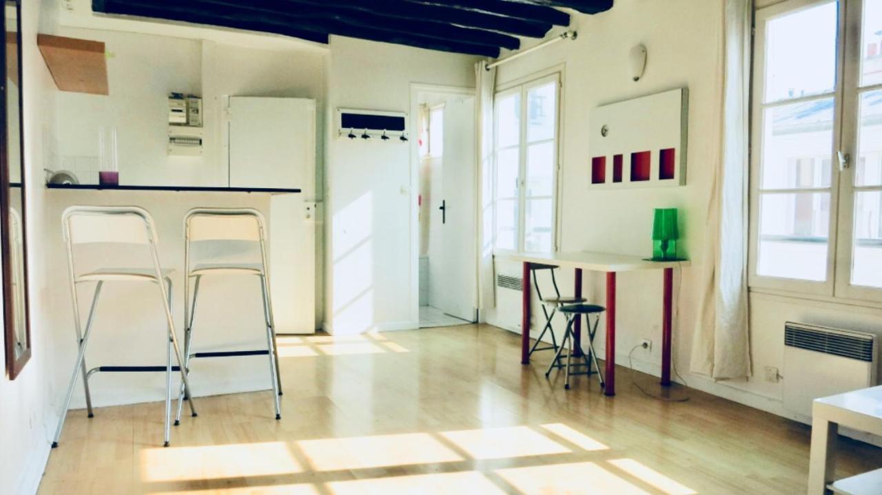 Cosy 25 Sqm Studio in Heart of Paris (Adults Only)