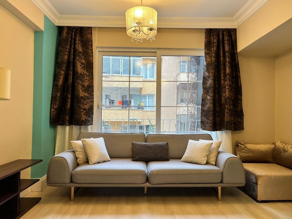 Modern Apartment Near Osmanbey Metro Station