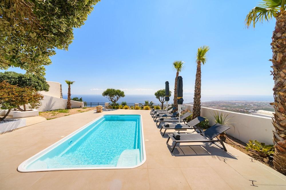 Grand Villa Santorini 2