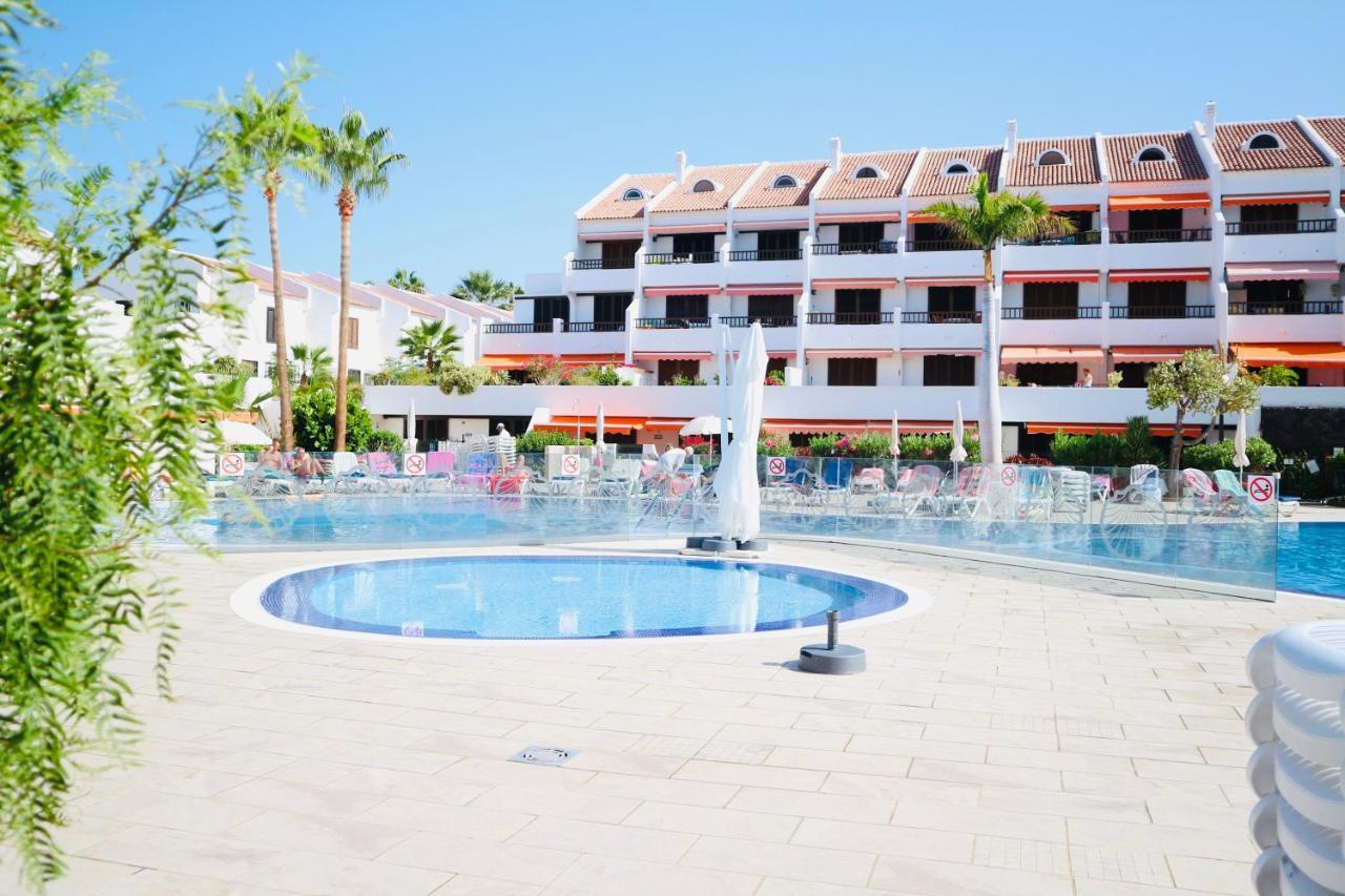 Americas Holiday Home 1