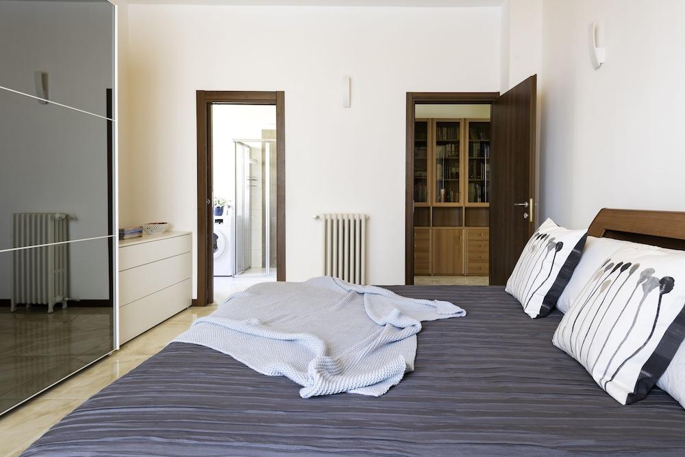 Porta Genova - Rentclass Fedora 2