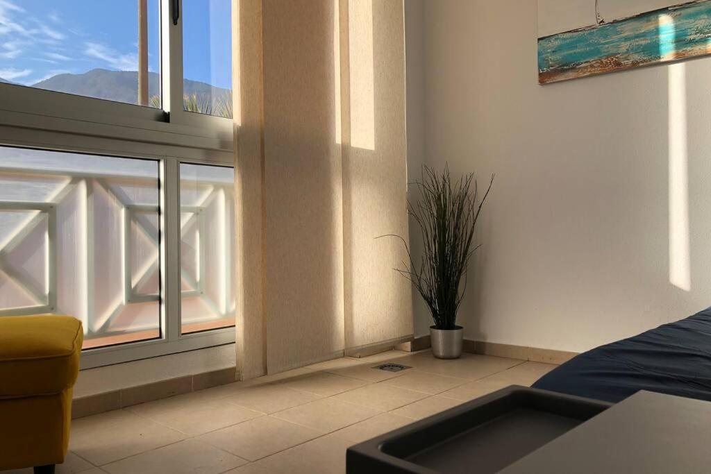 Beach And Relax Caletillas /Wifi/Netflix/Garage 1