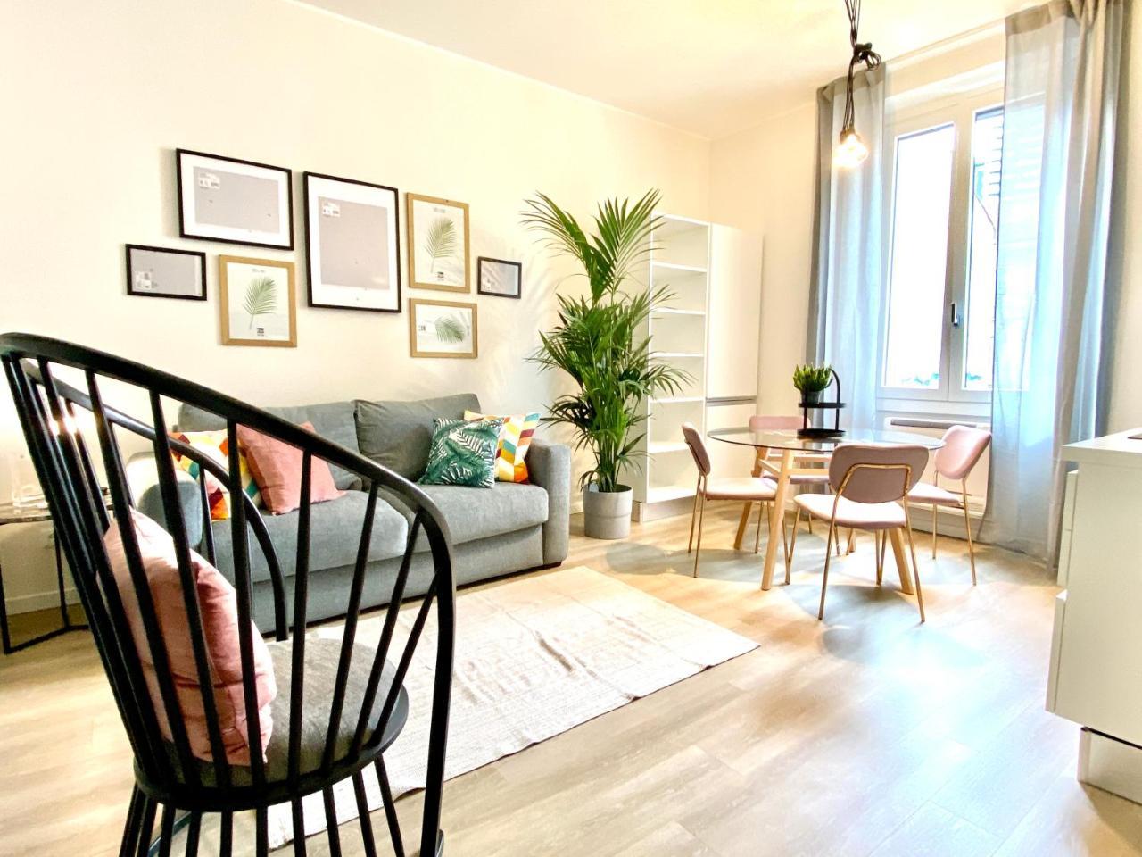 Fara Cinque Small Apartment 1