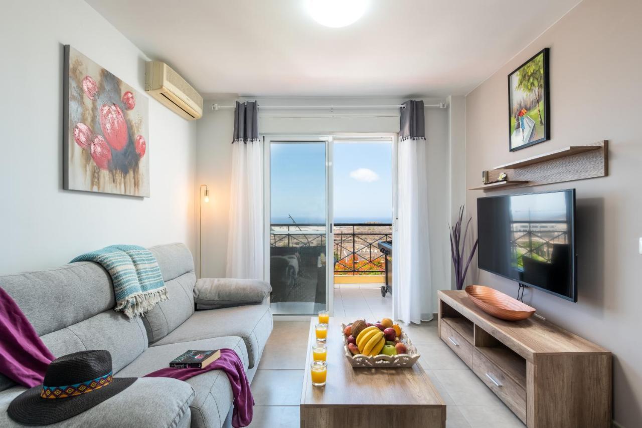 2m Parque la Reina Elegant View 1