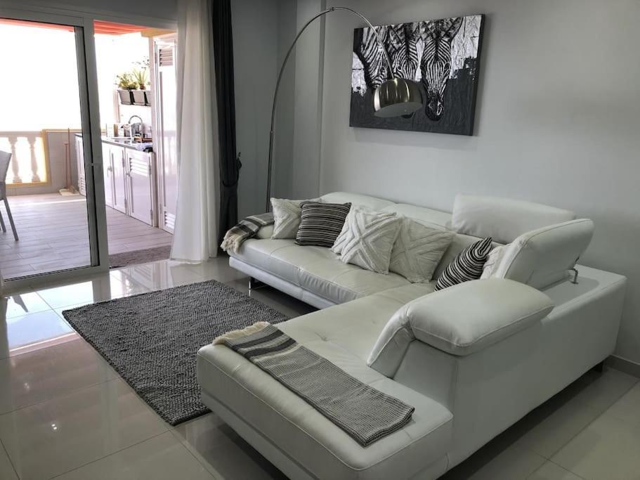 Apartamento Con Impresionantes Vistas Y Piscina