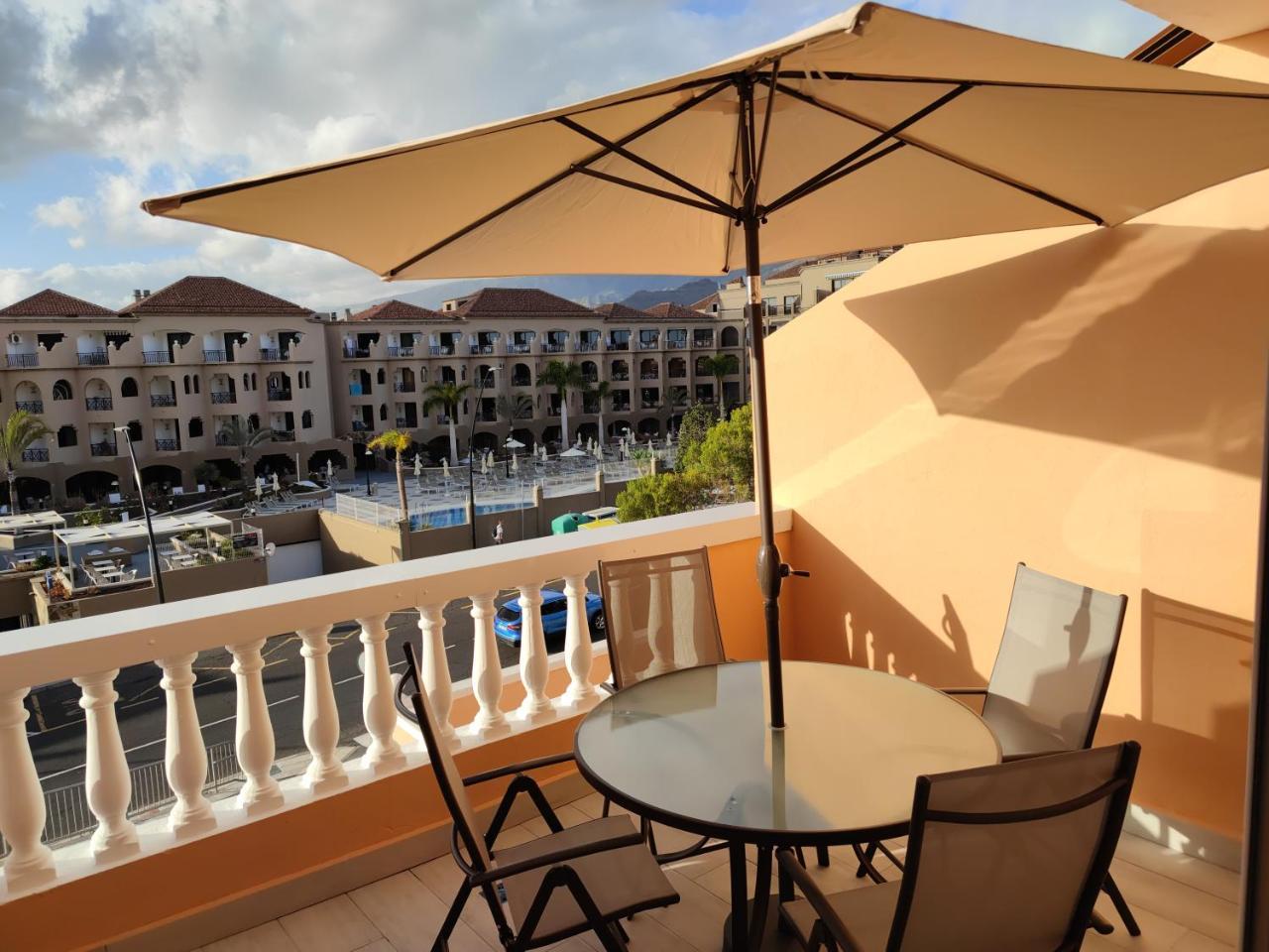 Comfortable Apartment Los Cristianos. Free Wifi. 1