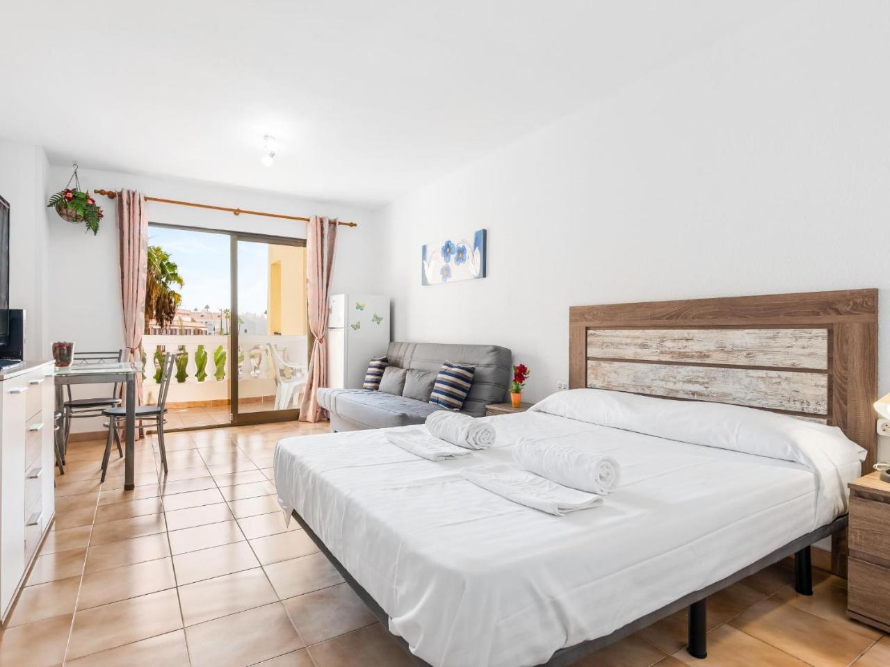 651 Bright Establishment, Heated Pool And Wi Fi 1