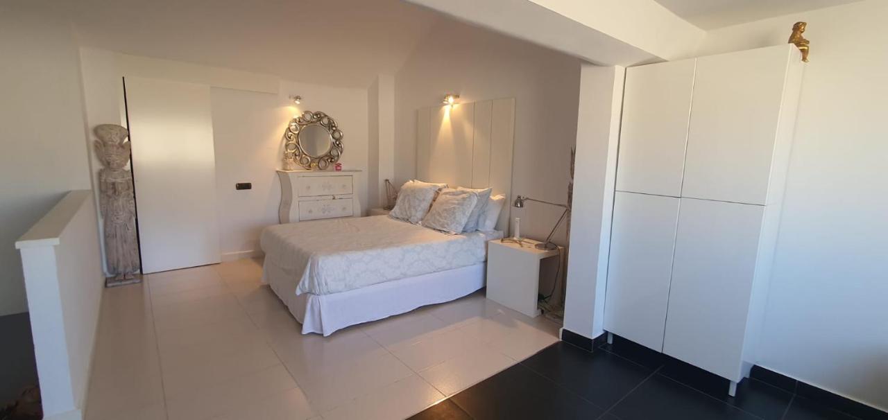 Suites Beach House 1