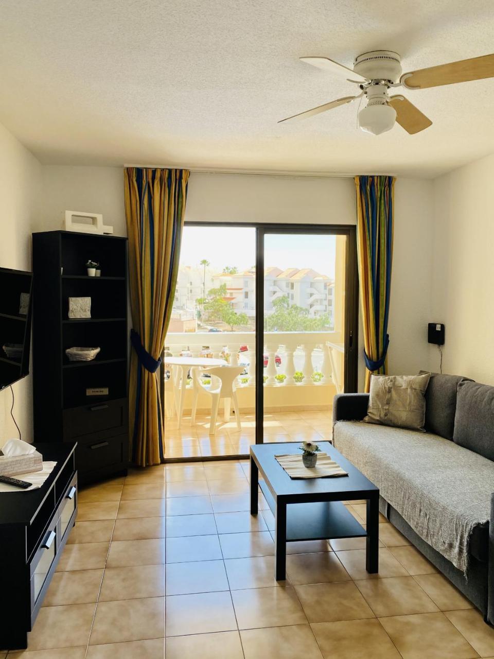 Castle Harbour Matthew's Flat Los Cristianos by Lovetenerife 1