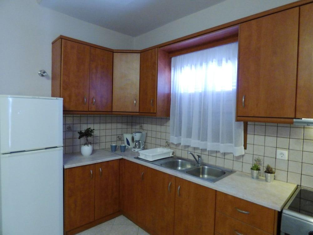 Rampelia Apartments 1