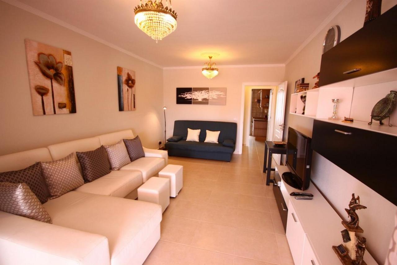 Fabulous Two Bedroom Apartment Near las Vistas Beach in Los Cristianos