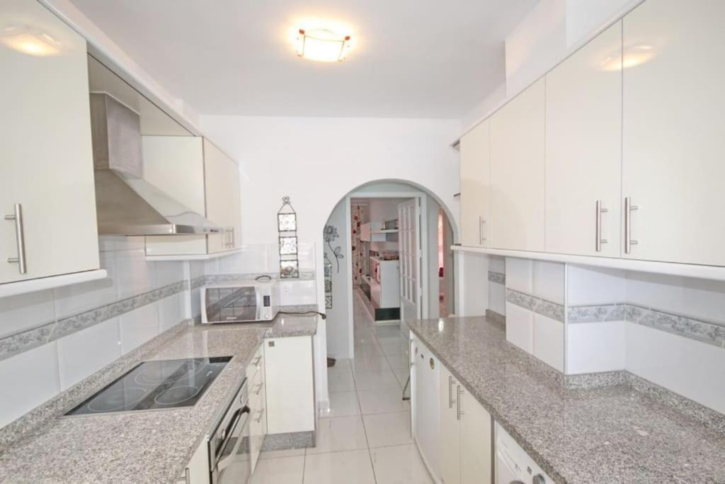 Apartment Near las Vistas Beach 1