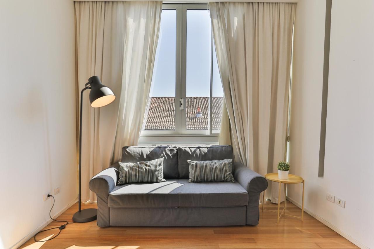 The Best Rent - Comfortable One Bedroom Apartment in Milan Downtown