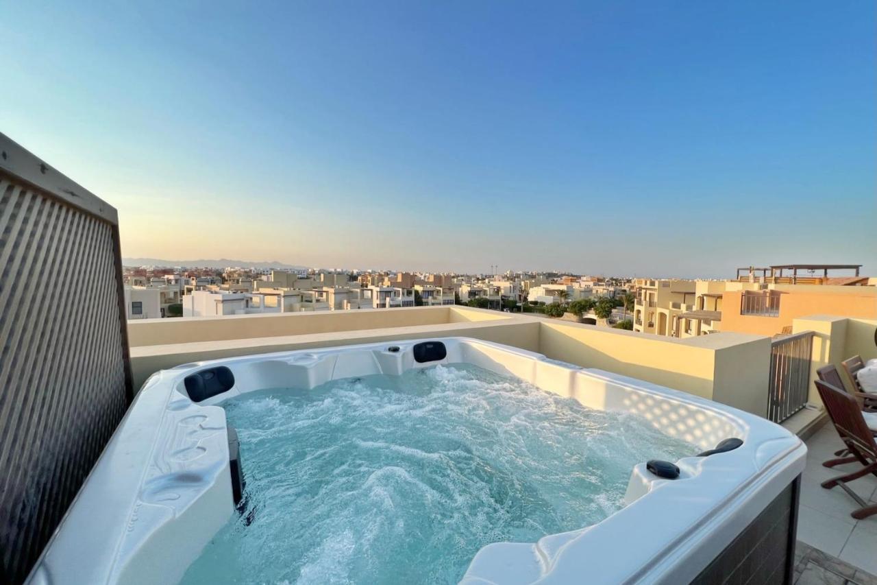 Eclectic 2 Bdr Twin House Tawila