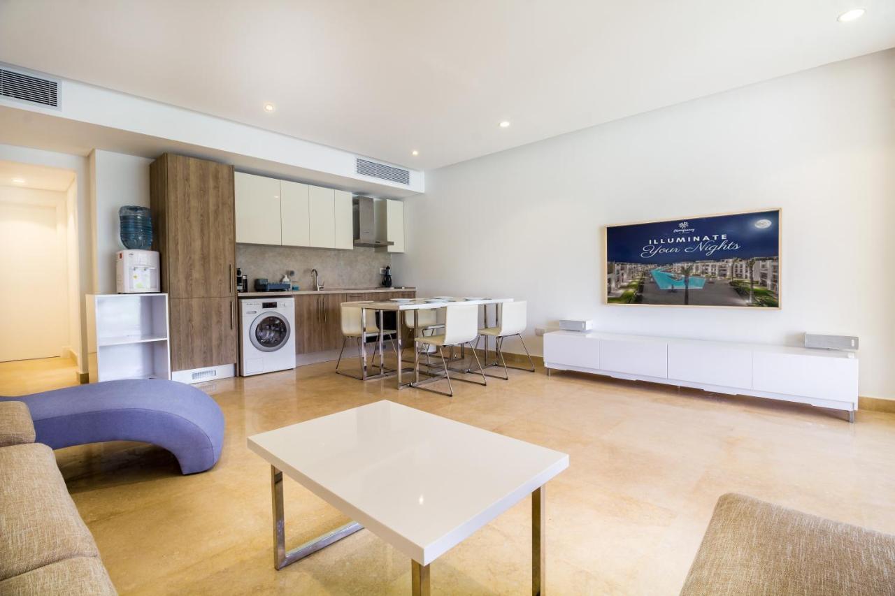 Mangroovy Cozy Flair Apartment 2br Pool View 1