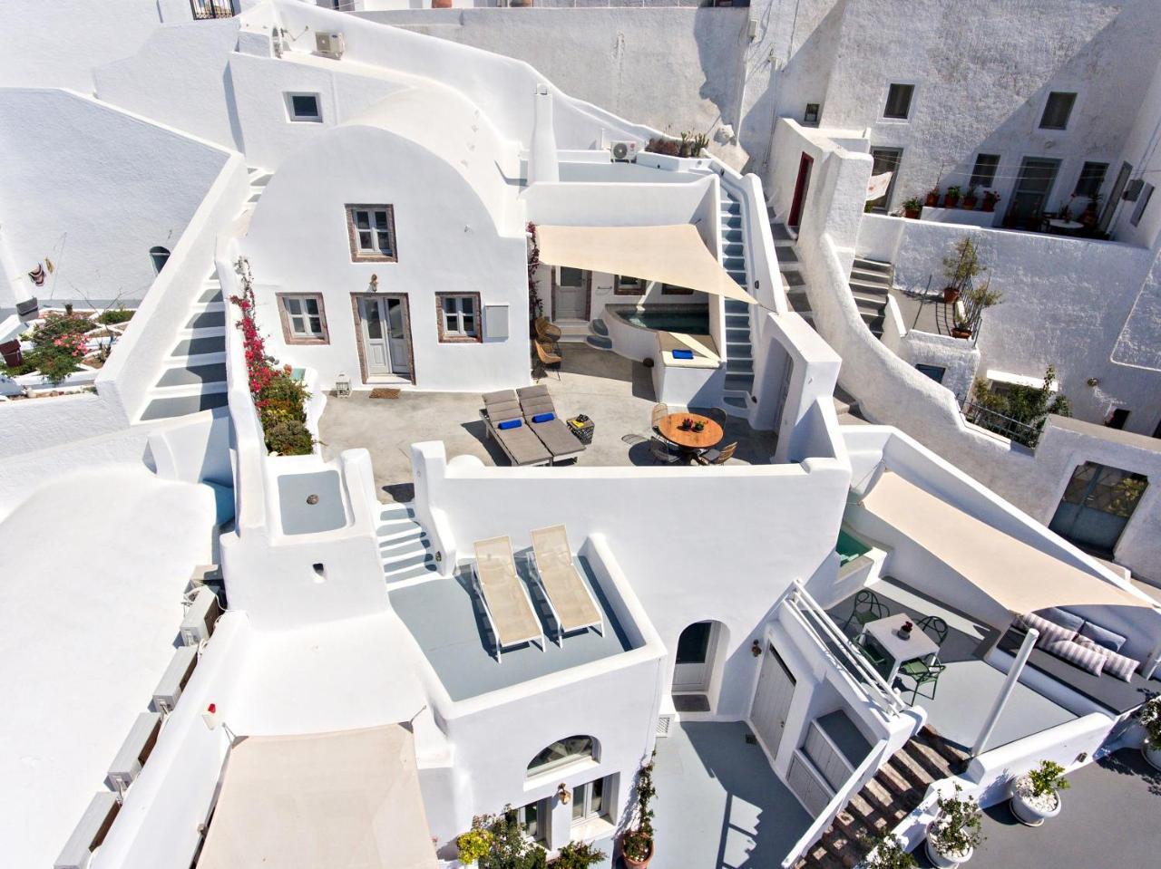 Revelis Villa & Canava 1