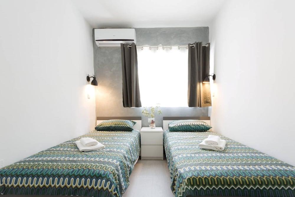 Modern 3 Bedroom 3 Bathroom Near Balluta Bay Sliema 2