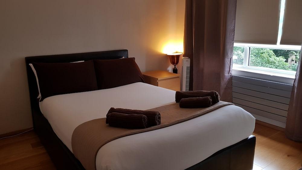 Next London Eye Apartment