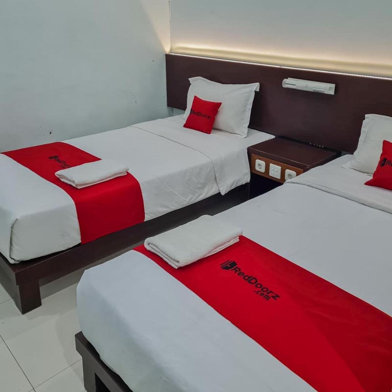 Hotel Royal by Oyo Rooms 1