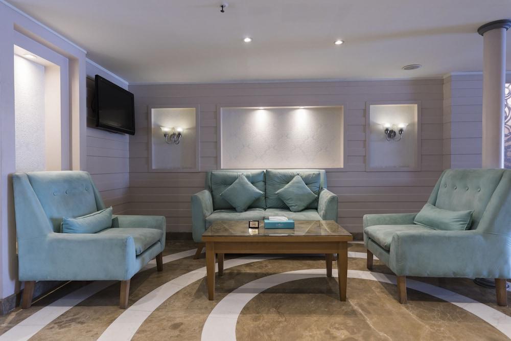 Sunrise Semiramis I Cruise 2