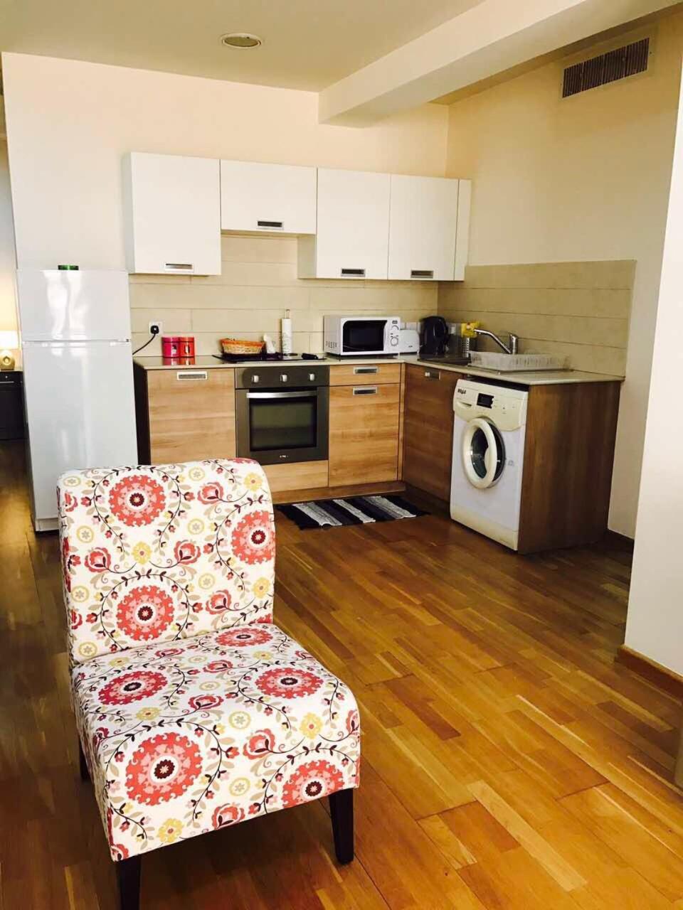 Ithaki Phinikoudes Apartments No. 106 2