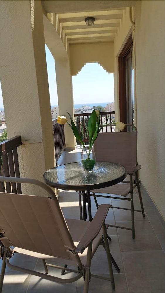 Layiotis Hotel Apartments 2