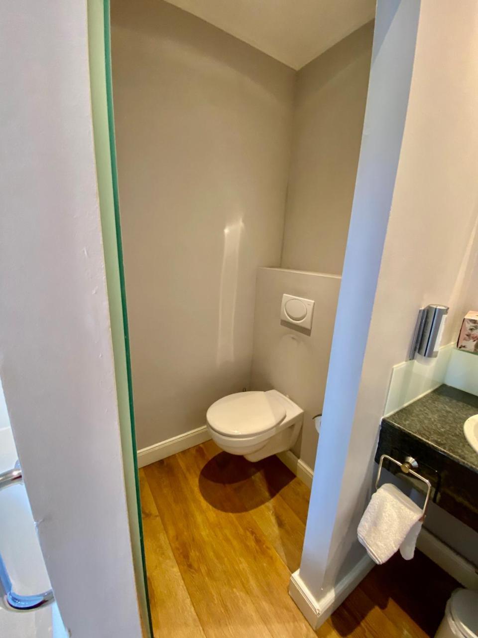 Das Nikolai Boutique 2