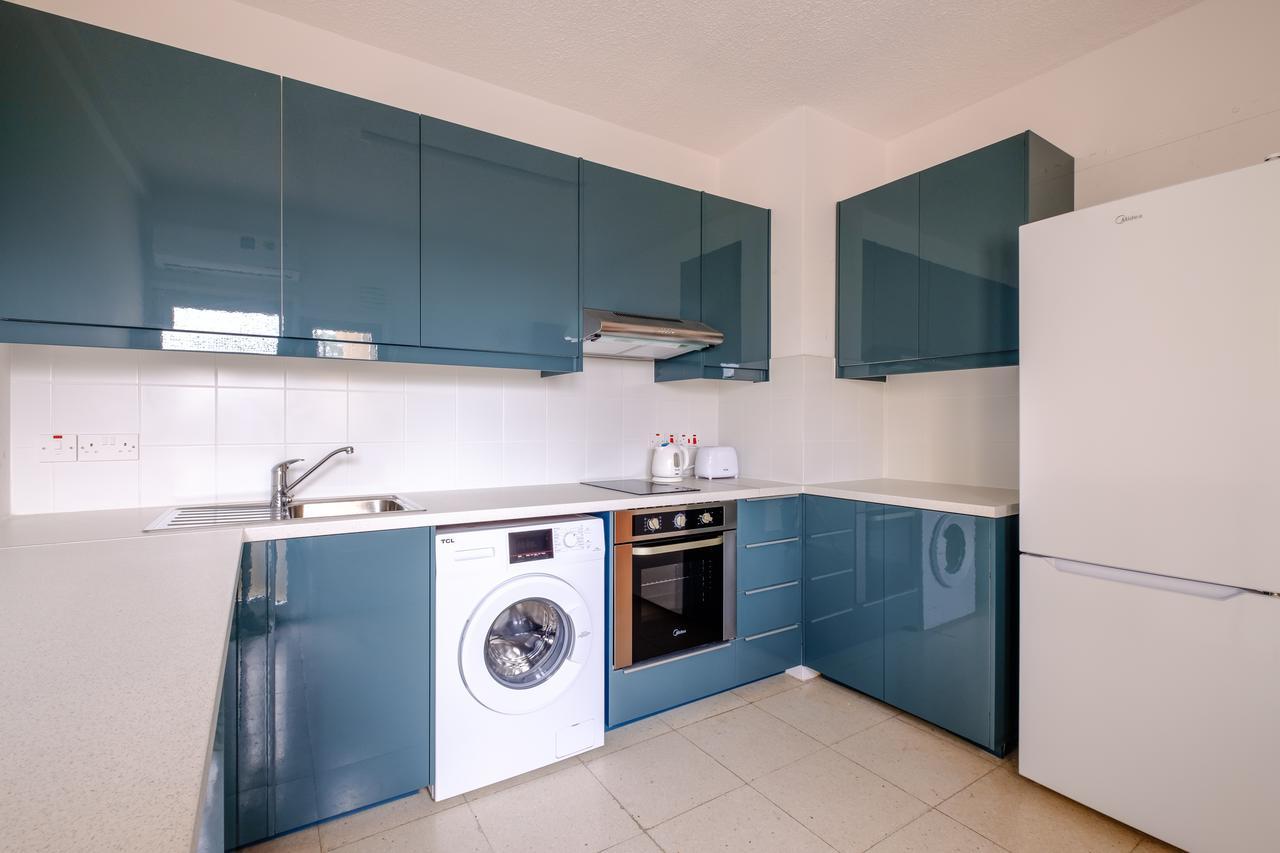 Spacious 2bdr @ Mackenzie 1